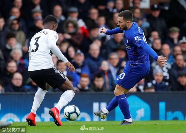 李鸿其获奖感谢妻子王紫璇，两人现场落泪